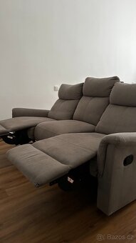 Sedací souprava 3+2 šedá, velmi dobrý stav - 3
