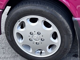 Prodám krásný Mercedes 190 w201 - 3