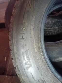 Zimní pneu Nokian 225/65 R17 - 3
