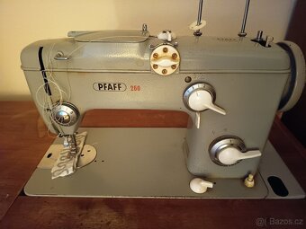 Šicí stroj - 3
