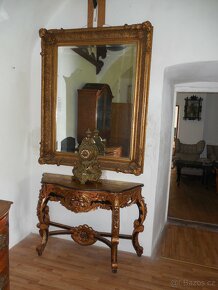 Zlatý konzolový stůl - 3