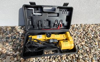 elektrický zvedák Blinky 12V do 2 tun - 3