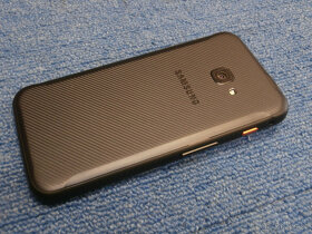 Malý odolný Samsung Galaxy Xcover 4S 3/32GB - 3