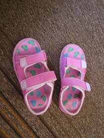 Pěkné růžové sandálky, č. 29. vnitřní stélka 19,5 cm - 3