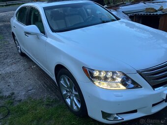 Prodám Lexus LS 600 h Long - 3