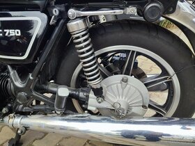Yamaha XS 750 - 3