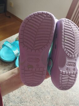 Gumové boty: sandále 30/31 a Crocs 10-11 - 3