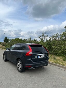 Volvo XC60 D4 AWD R-design - 3