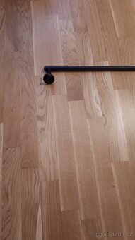 Nová kovová tyč na ručníky černá 76cm - 3