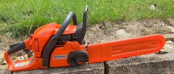 MOTOROVÁ PILA HUSQVARNA 450 e-série,X-TORQ. - 3
