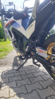 Honda transalp xl 750 - 3