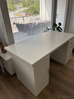 bílý stůl 140x80 + 2 zásuvkové díly - 3