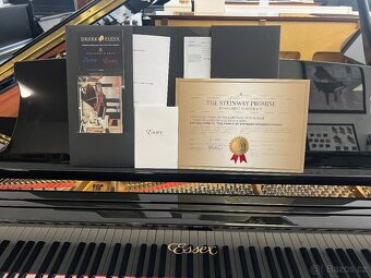 Klavír ESSEX mod EGP 173 Steinway & Sons se zárukou 5 let. - 3