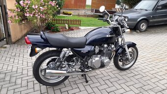 Kawasaki Zephyr 750 - 3