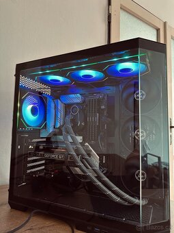 Výkonný PC na hry / práci + monitor + příslušenství - 3