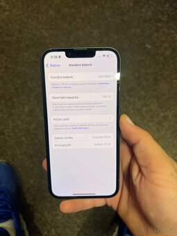 Apple iPhone 16e černý 128GB - 3