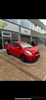 Bouraná toyota yaris - celek nebo na díly - 3