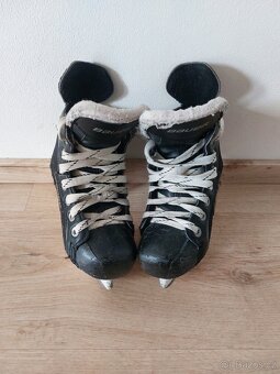 Dětské brusle Bauer supreme one 20. Velikost Y12R EUR31 - 3