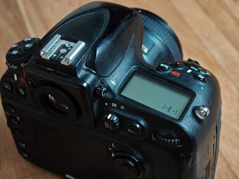 NIKON D800 + Nikkor AF-G 50 1.8 rezervované - 3
