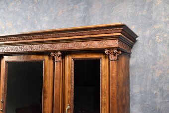 UNIKÁTNÍ STAROŽITNÁ SKŘÍŇ v Empírovém Stylu 1950 - 3