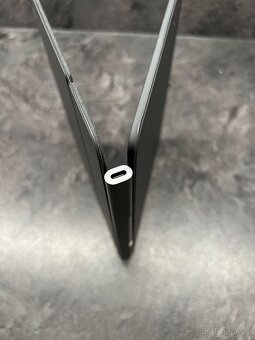 Apple Magic Keyboard 11” ipad Air M4 - 3