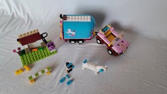 LEGO® Friends 3186 Terénní vůz s přívěsem pro koně - 3