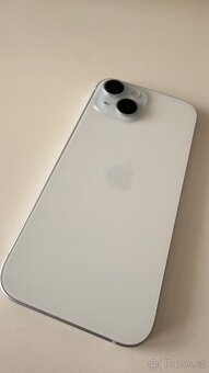iPhone 15 128 GB ve výborném stavu - 3