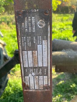 Prodej – Pluh 3-PN-35-M - 3