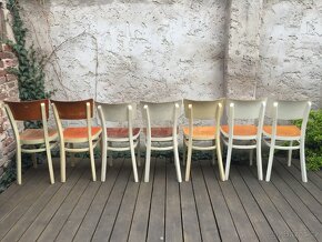 Oblíbené židle TON / Thonet, k dispozici více kusů - 3