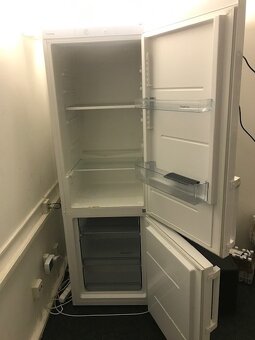 Lednička s mrazákem Gorenje FROST LESS - 3