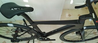 silniční karbonové kolo s elektronickým radením - 3