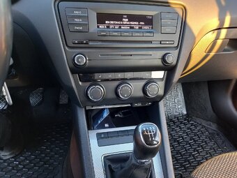 Škoda Octavia 3, 1.6 tdi 77kw rok 2014 - 3
