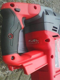 Milwaukee M18 CHM-0 (SDS-Max) Aku vrtací a bourací kladivo - 3