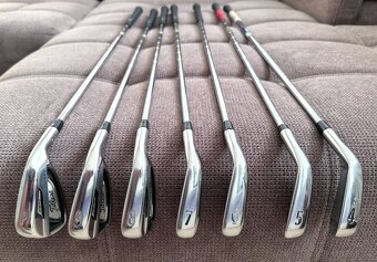 Prodám golfové hole Titleist AP 2 - 714, PW-4 - 3