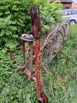 Obraceč a nahrabovač sena - 3