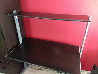 Stůl IKEA Frederick - 3