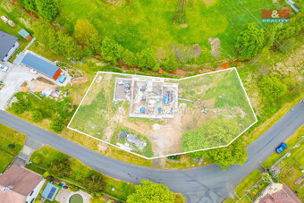 Prodej pozemku k bydlení, 1639 m², Lomnice, ul. Kraslická - 3