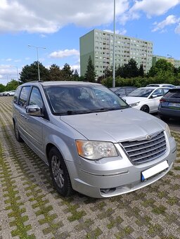 Pronájem 7 místného auta Chrysler - 3