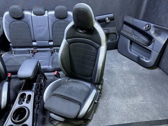 MINI Countryman F60 / F60 LCI JCW – Sedačky, interiér - 3