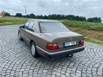 W124 230e - 3