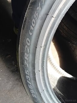 Prodám 2ks pneu 295/35/29 Pirelli PZero Letni - 3