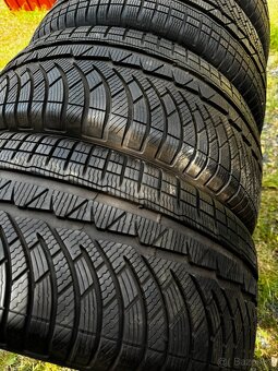 Zimní pneu 245 45 18 Michelin zánovní - 3