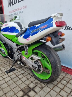 Kawasaki ZXR 750 - 3