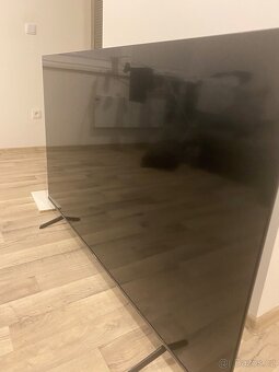 65" Hisense 65E7NQ - 3