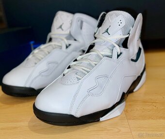 Jordan True Flight oxidized green - 3