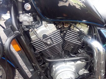Honda shadov vt 700 - 3