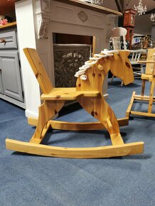 Houpací koník. Masivní dřevo. - 3