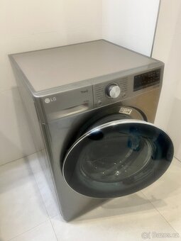 Pračka LG 10,5 kg prádla téměř nová - 3