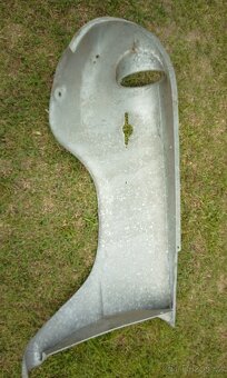 Pravý přední blatník Škoda 1000 mb - 3