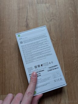 Apple iPhone 16 128GB bílý - 3